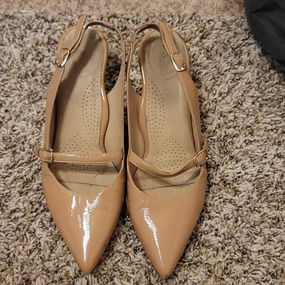 Anyi Lu Gigi heel